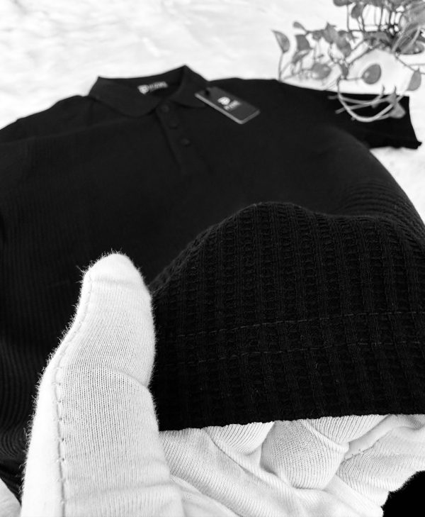 Men’s Waffle Pattern Knit Polo in Black - Image 3
