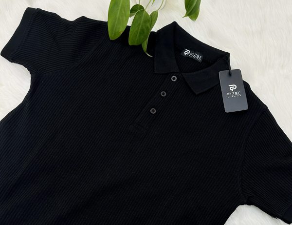 Men’s Waffle Pattern Knit Polo in Black - Image 2